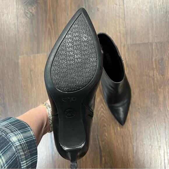 MICHAEL MICHAEL KORS Dorothy Flex Leather Ankle Boot SZ 8.5 - Picture 10 of 15